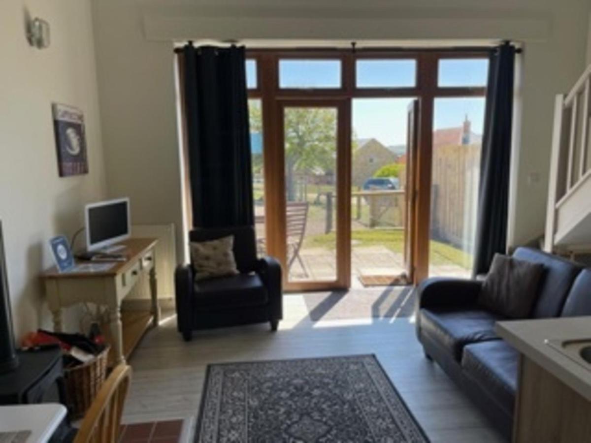 Bike Shed - Beautiful 1-Bed Cottage In Shorwell Εξωτερικό φωτογραφία